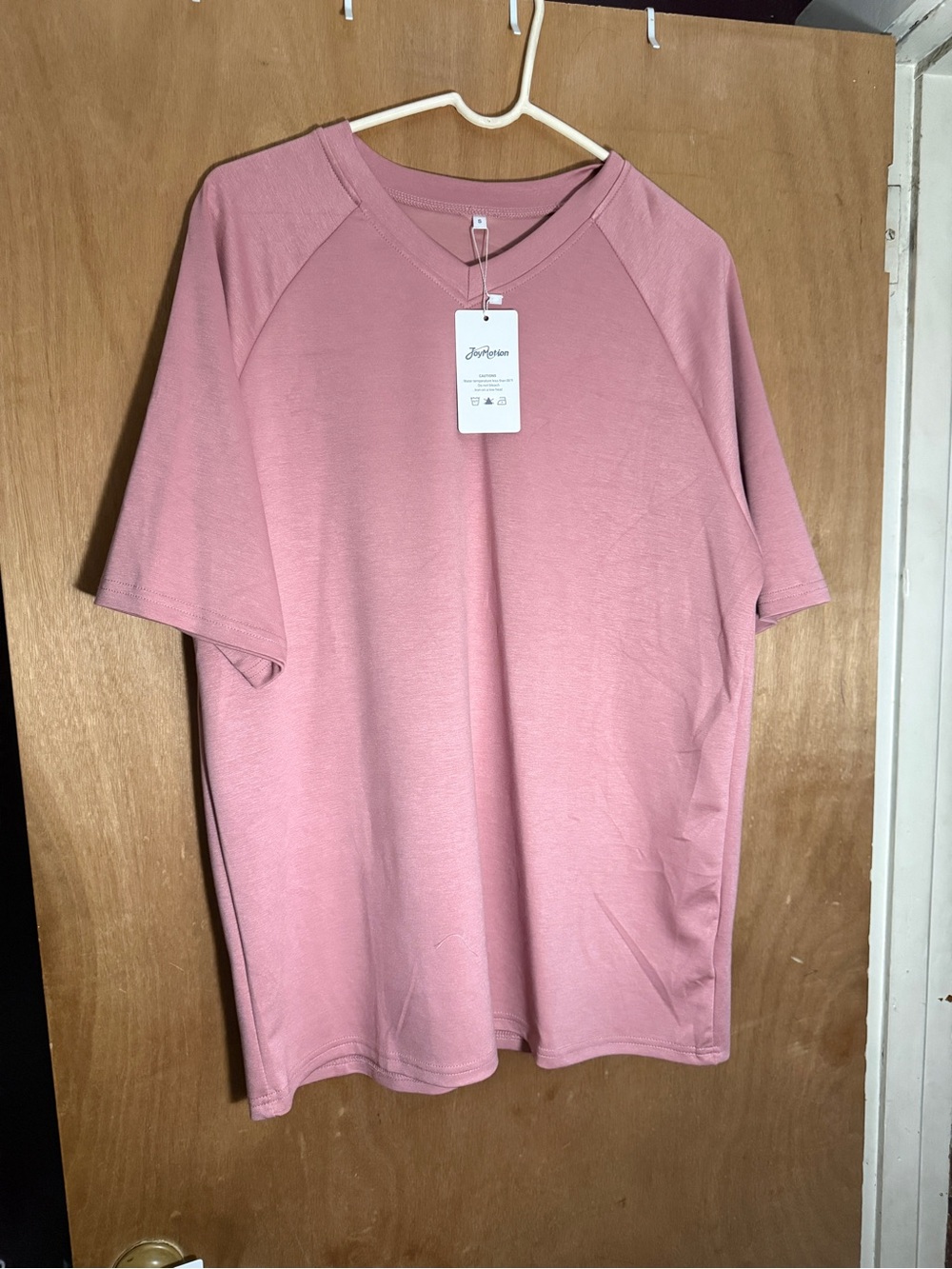 Brand new Men’s Pink Short-Sleeve Top size S
